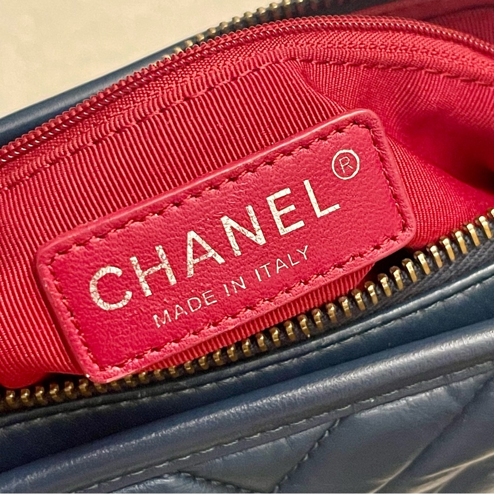 CHANEL Gabrielle Small Chevron Shoulder Bag - Picture 2 of 10